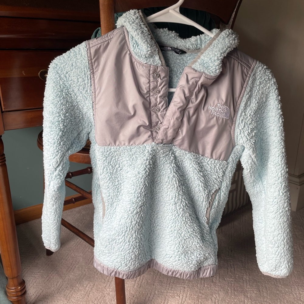 Girls xs (size 6) The North Face Sweatshirt